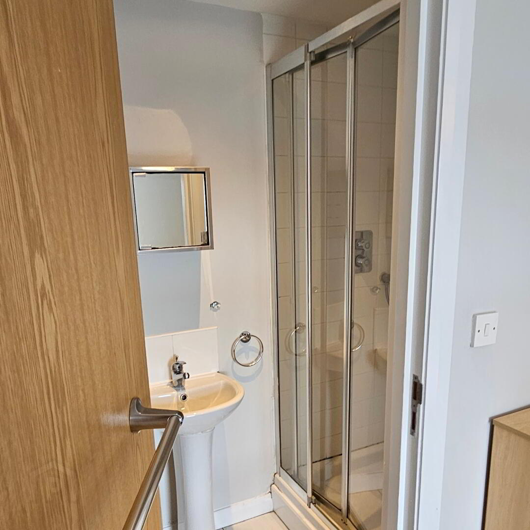Unit 1, 1B Ravenscroft Avenue 15 of 15