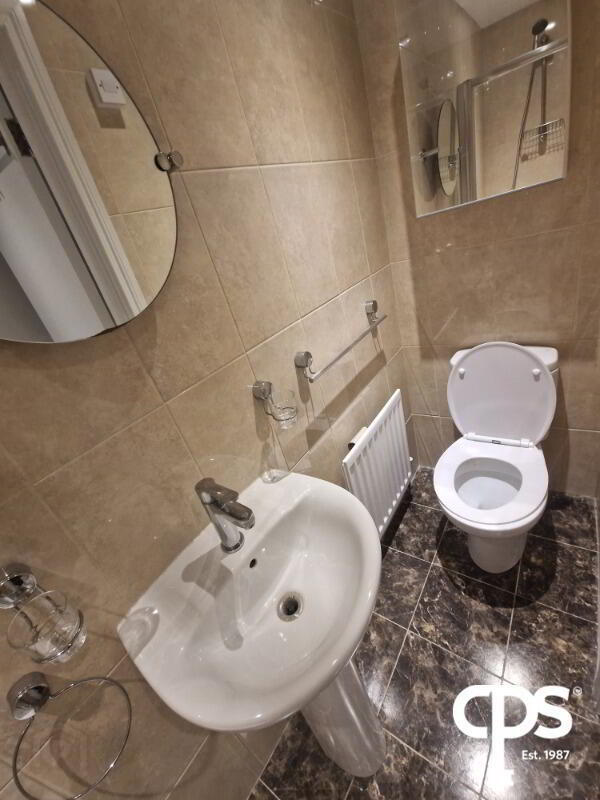 2a Lower Windsor Avenue 8 of 9