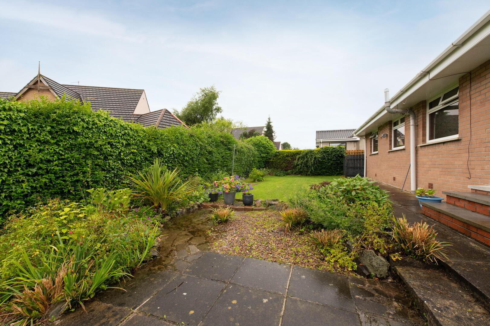 6 Lynda Gardens 23 of 24