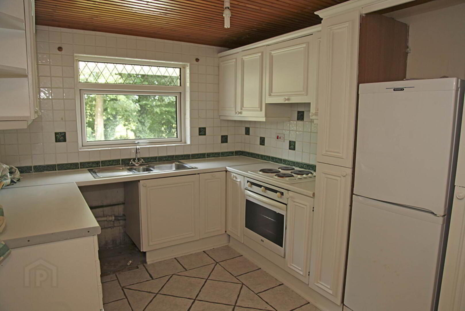 133 Pinebank 2 of 15