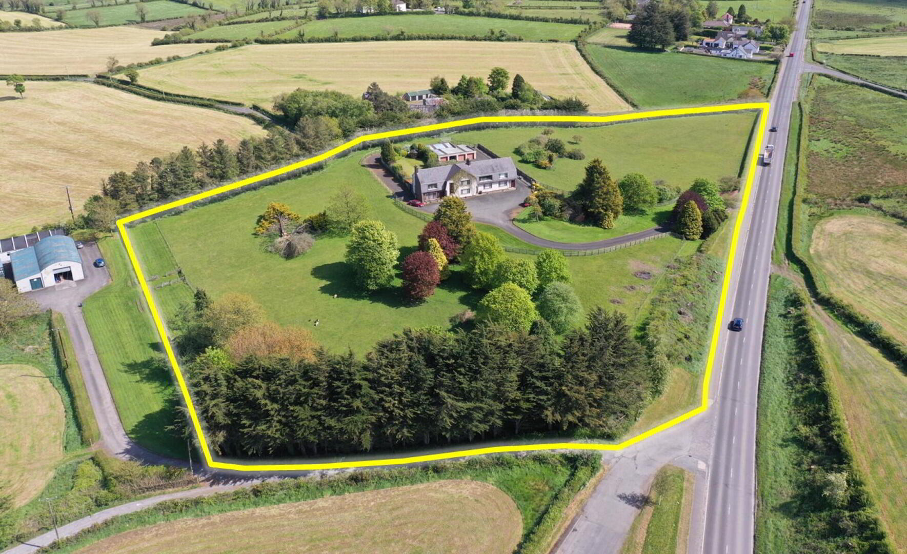 Oakleigh House, 736 Saintfield Road 1 of 16