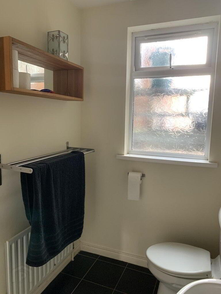 Flat B, 26 Tates Avenue 9 of 10