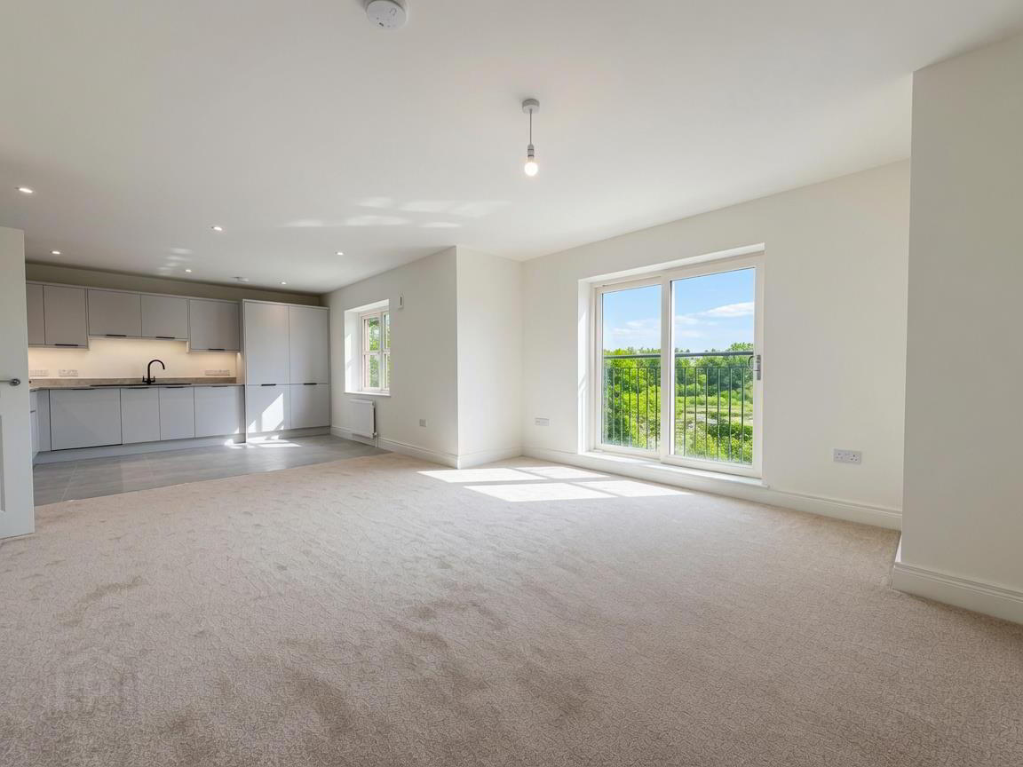 351 Helens Wood 3 of 8