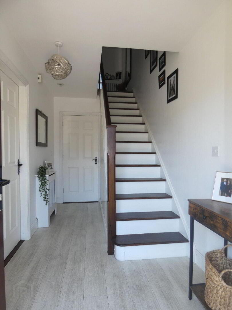 9 Campbell Court 2 of 19