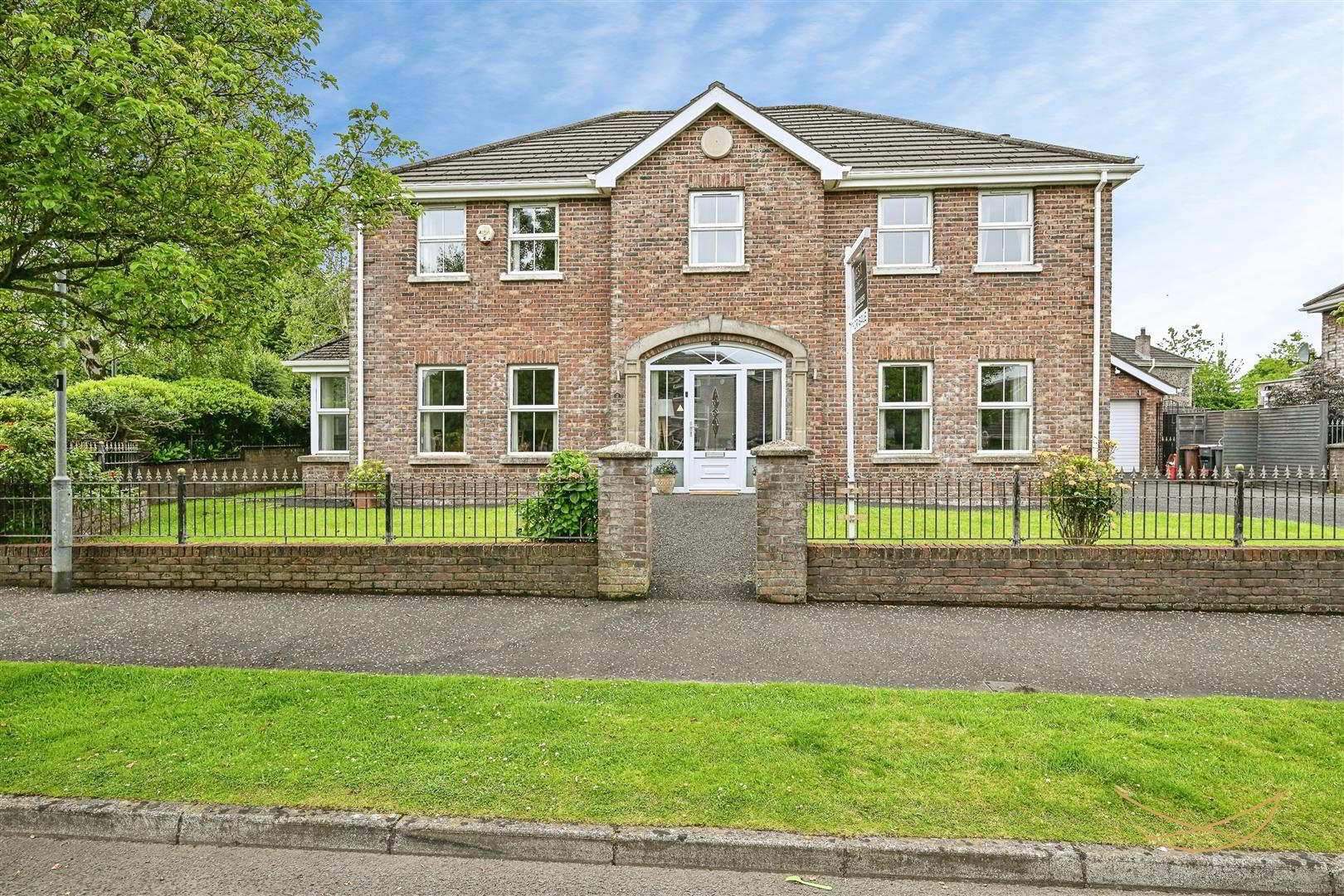 2 Dermont Crescent 1 of 54