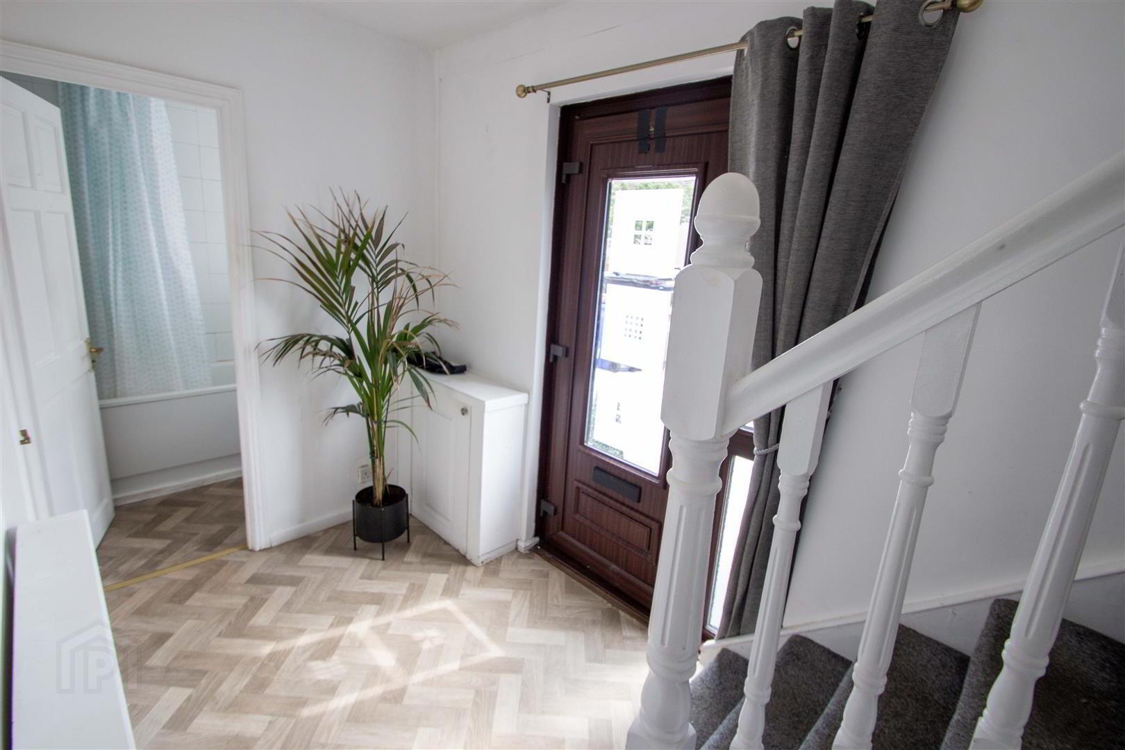 26 Ballymurphy Road 2 of 22