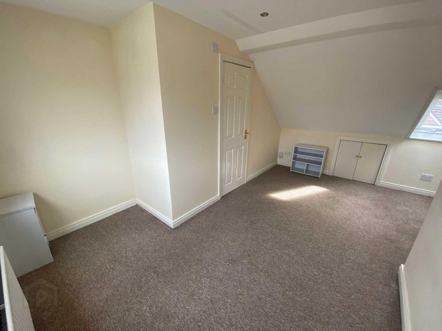 36 Hillfoot Street 13 of 13