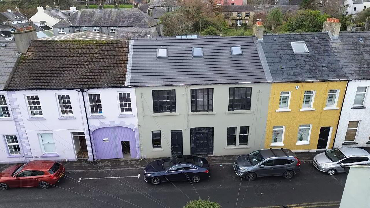 15 Bow Street 1 of 18