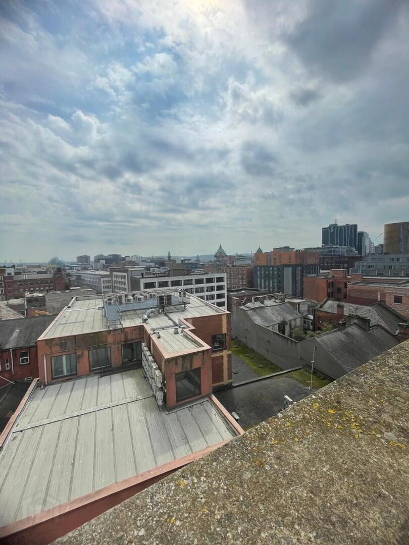 805 College Court Central, 56 King Street 15 of 15