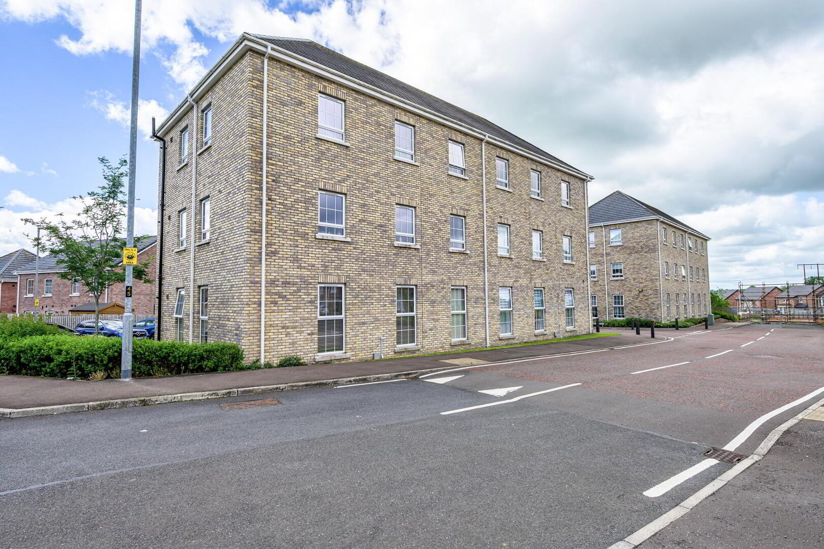 Apt 6, 38 Ayrshire Meadows 22 of 23