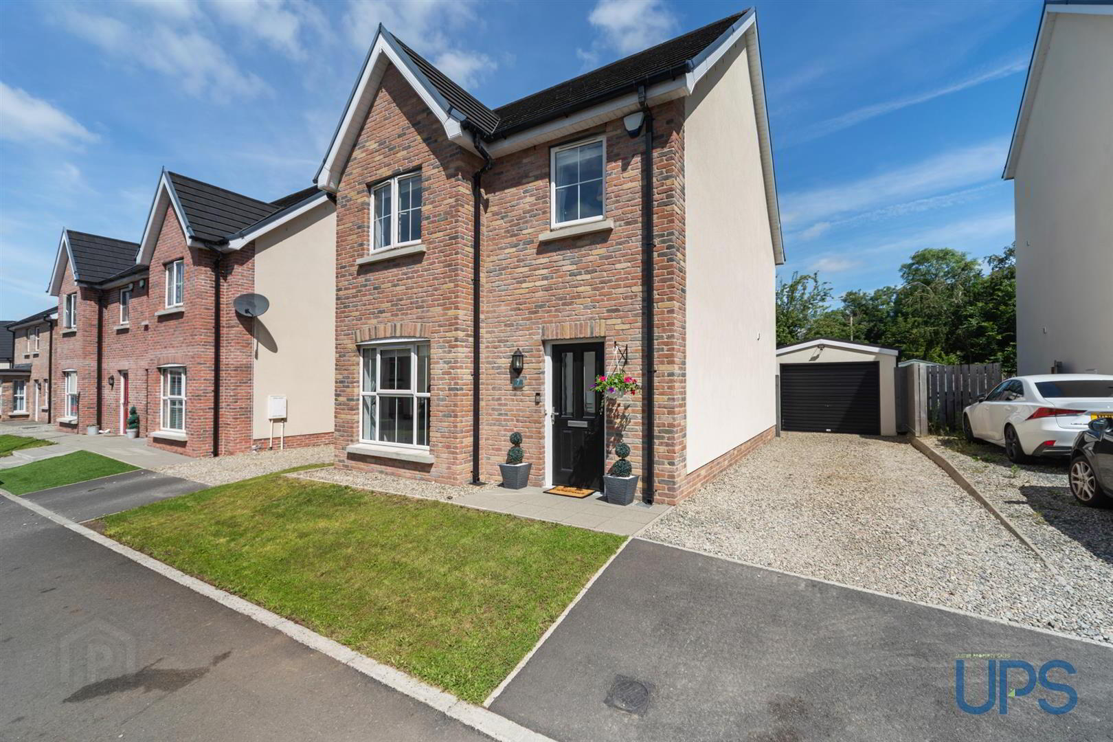 7 Ayrshire Mews 2 of 37
