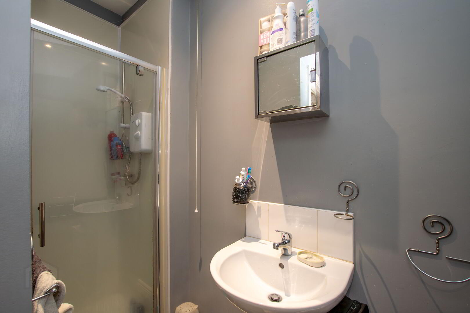 7 Belgravia House, 2A Belgravia Avenue 8 of 9