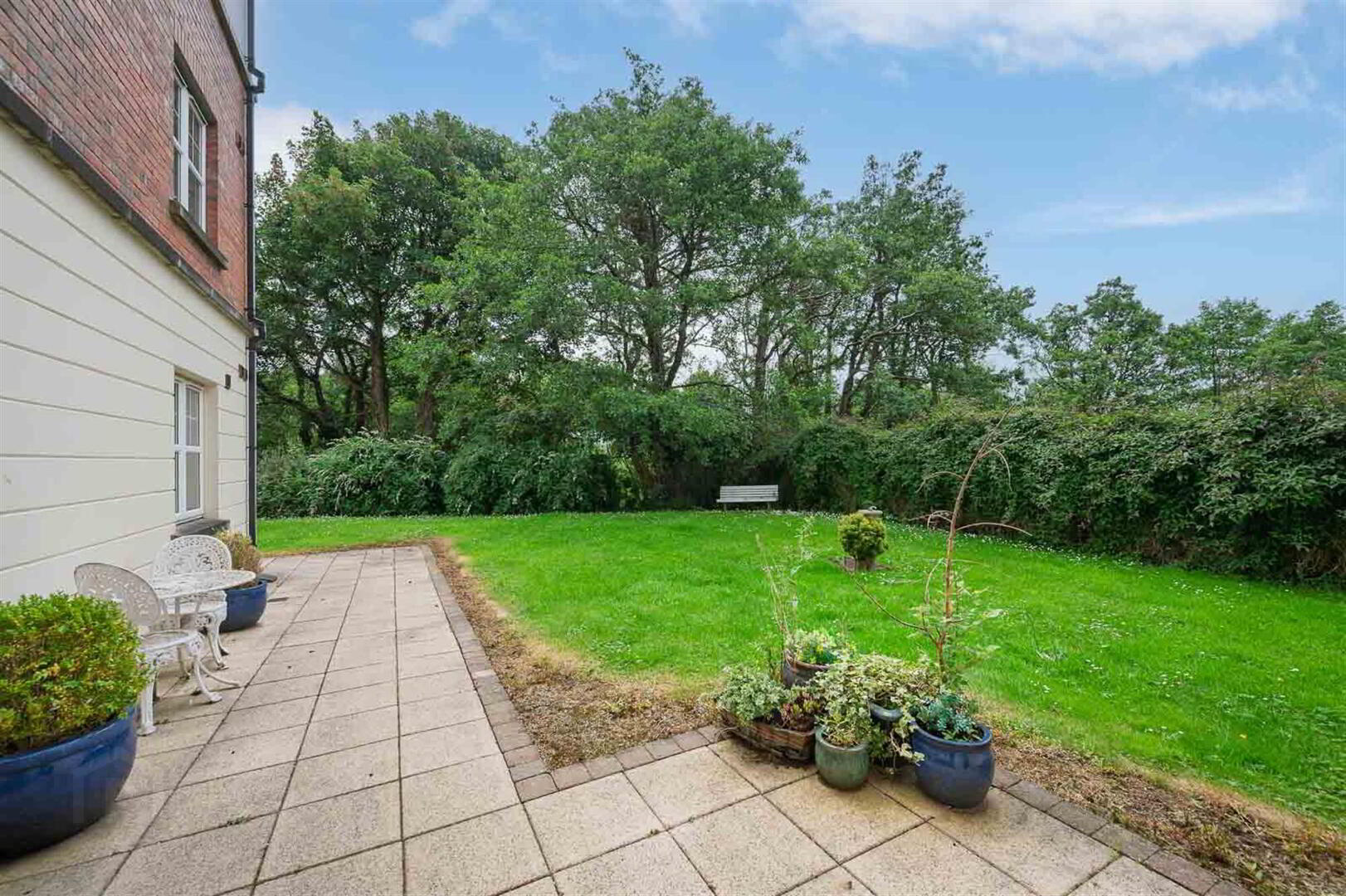 Apartment 8 Oak House 30 Beech Heights 15 of 15