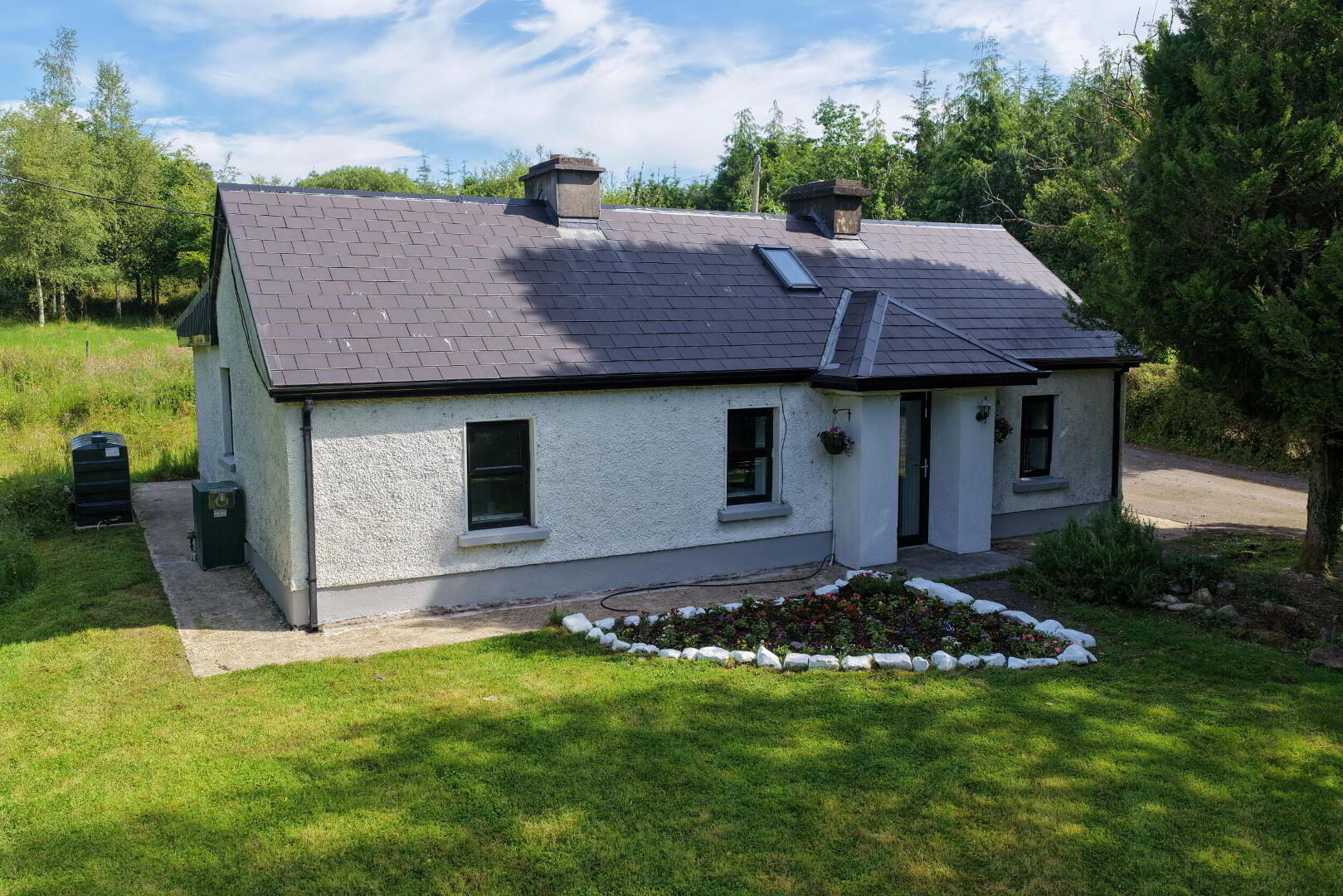 Corgar Cottage 3 of 33