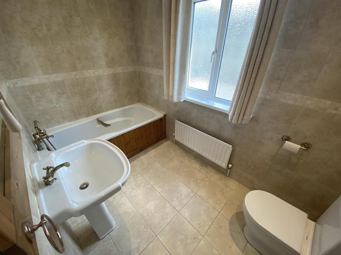 1A Lancastrian Court 10 of 11