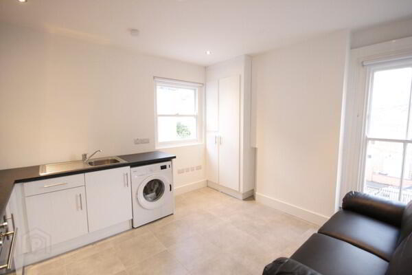4, 25 Ulsterville Avenue 2 of 6