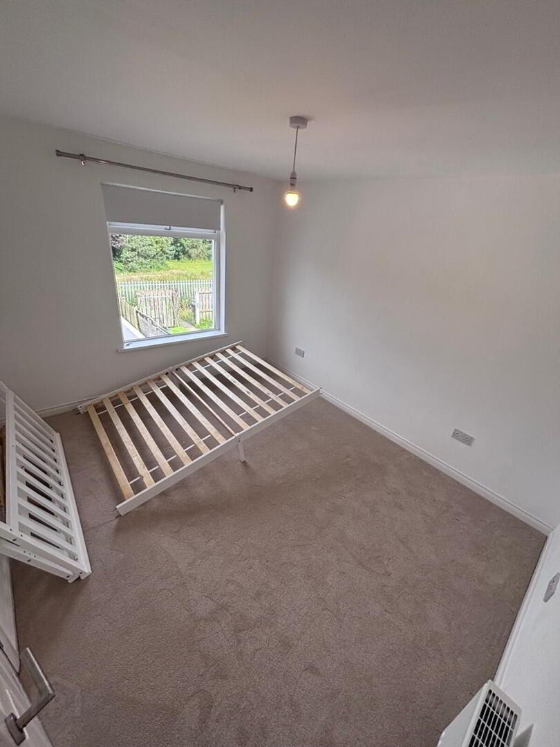 7 Brae Park 9 of 10