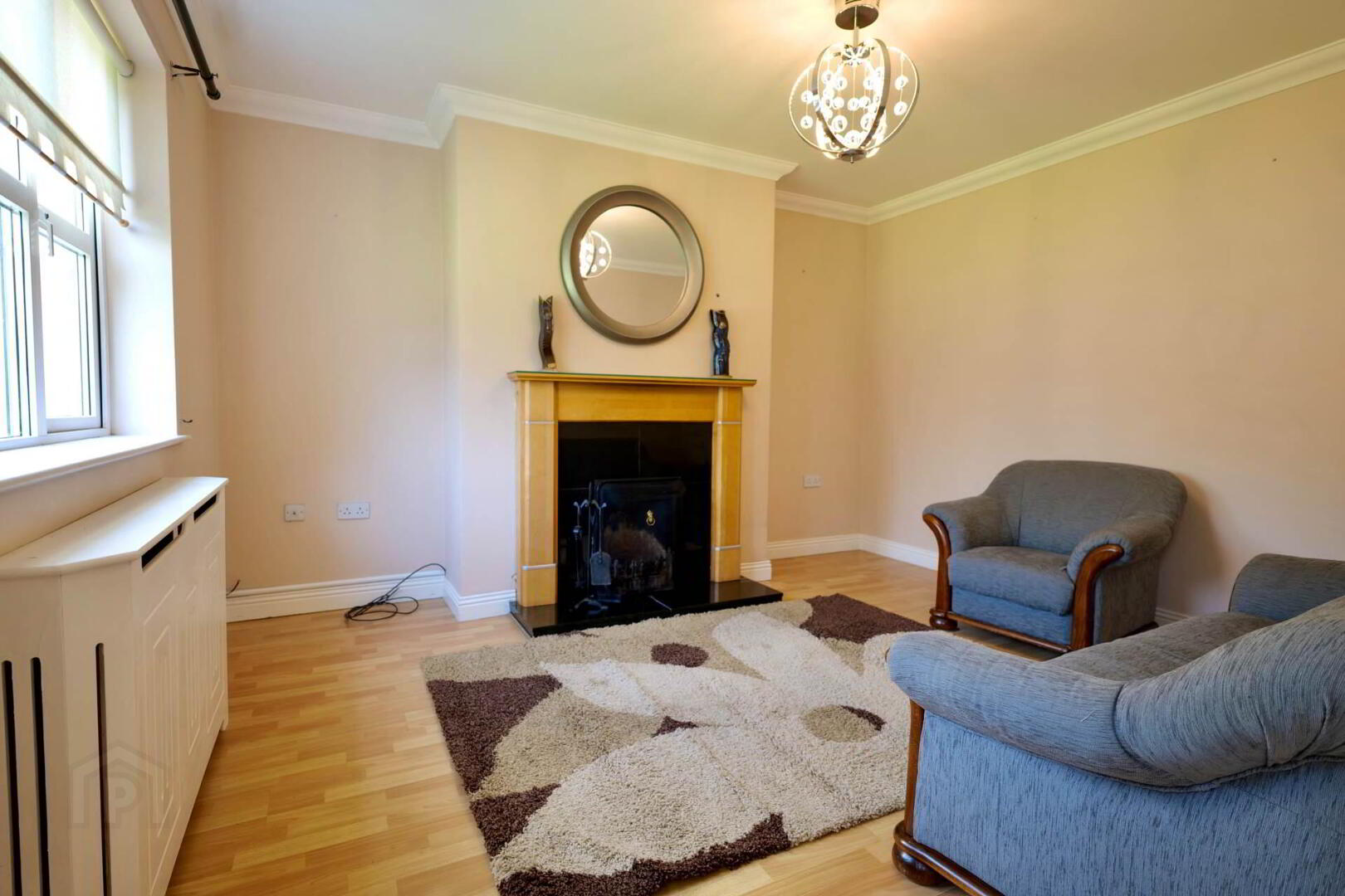 6 Woodfield Park 3 of 16