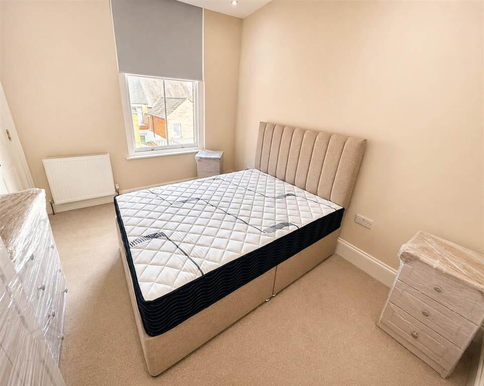 Apt 2, 531 Antrim Road 6 of 7