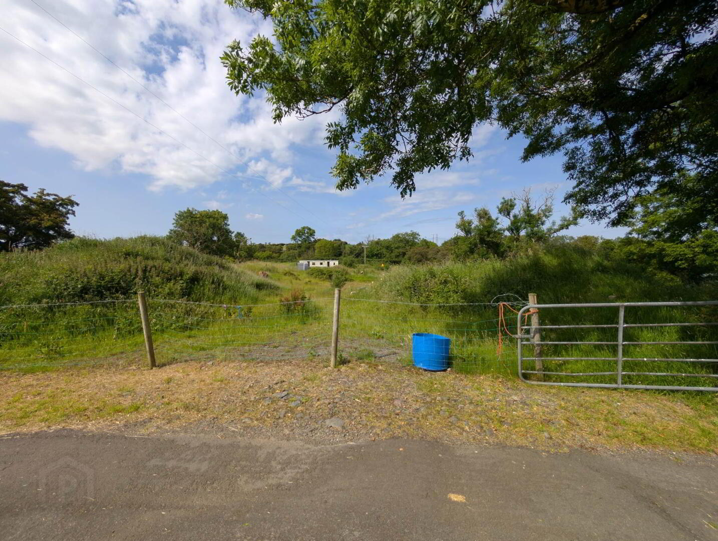 90m South Of, Browndod Road 3 of 7