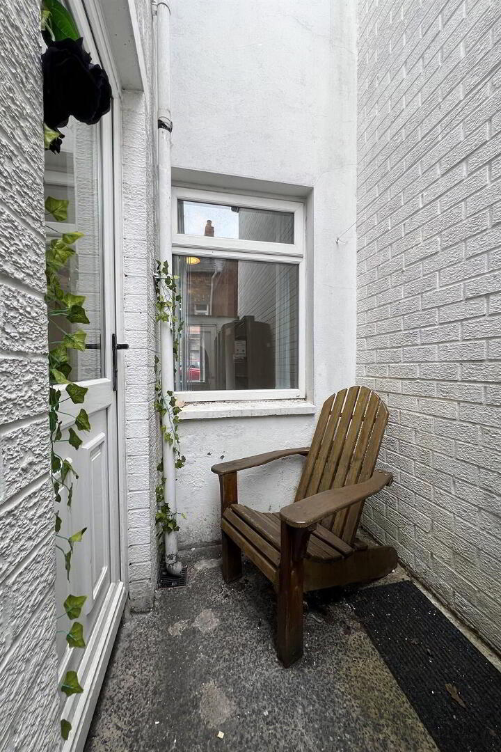 72 Hawthorn Street 20 of 20