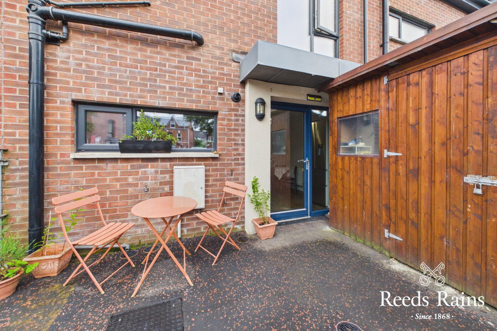 22 Ormeau Embankment 24 of 25