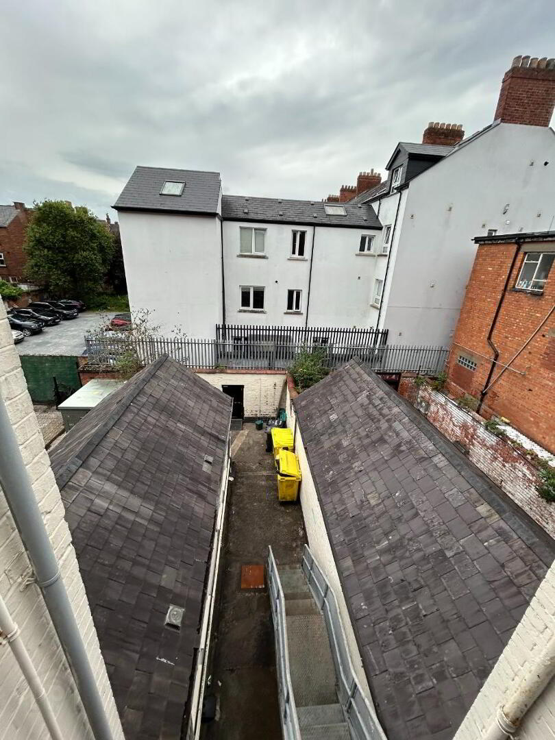 Unit 2, 41 Malone Road 17 of 17