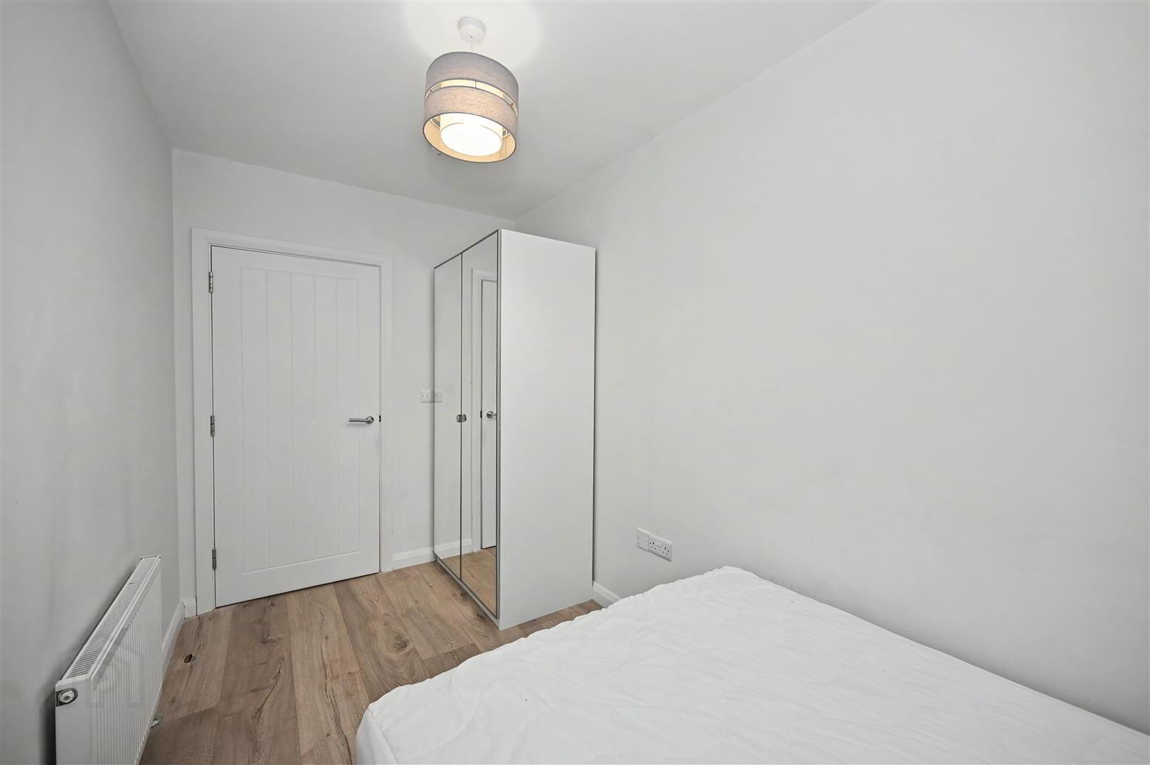 Apt 1, 130 Stranmillis Road 9 of 10
