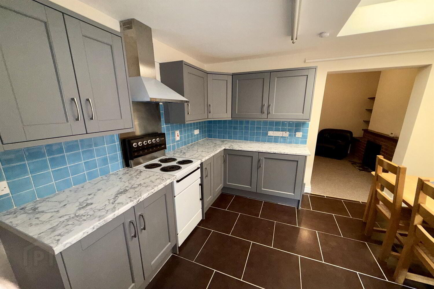 52 Donnybrook Street 2 of 8