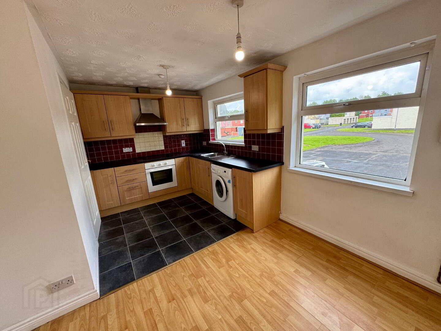 12 Loughview Apartments, Stiles Farm 3 of 14