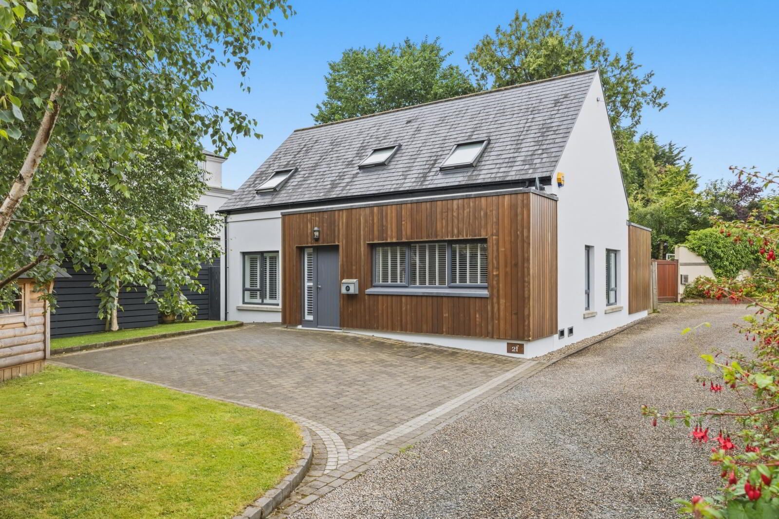 2F Knockdarragh Park 1 of 56