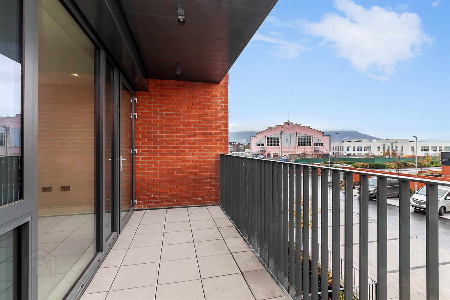 Apt 8 The Residences, 10 Kings Hall Lane 14 of 15