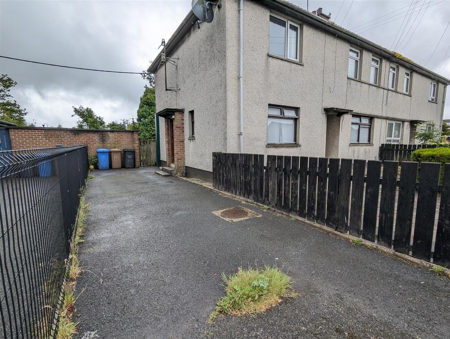 10 Burrenwood Road 11 of 12