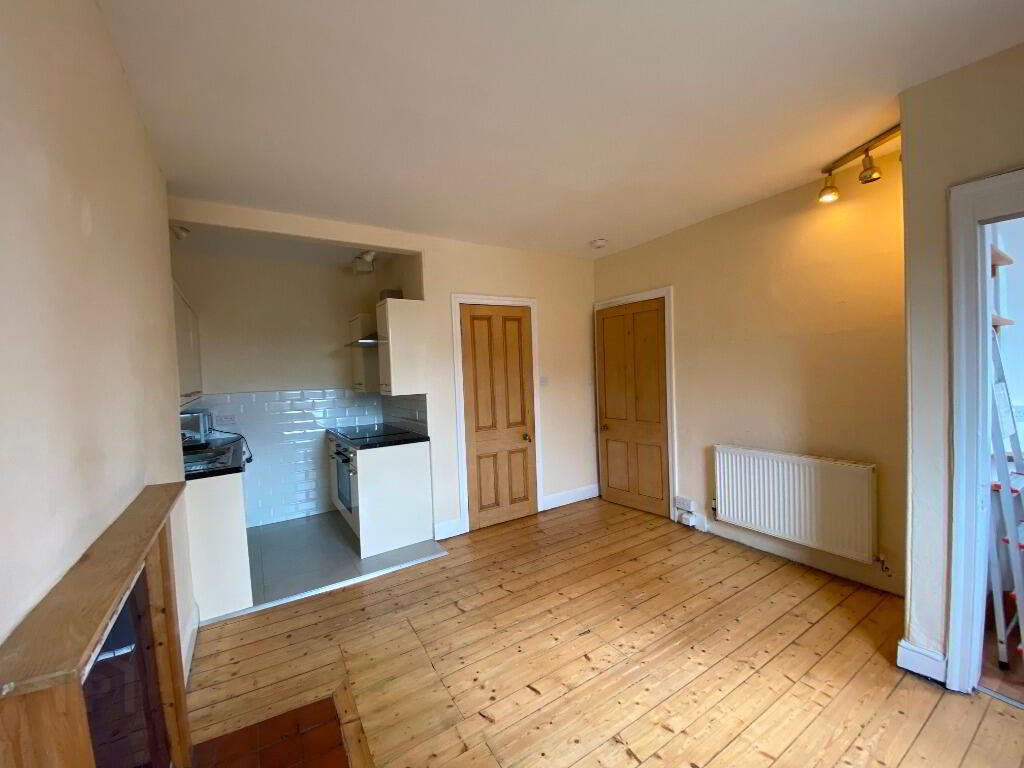 2 Wardlaw Terrace 2 of 10