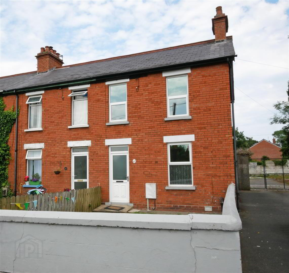 12 School Road 1 of 16