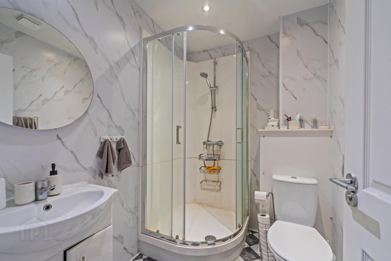49 Ravenhill Road 6 of 7