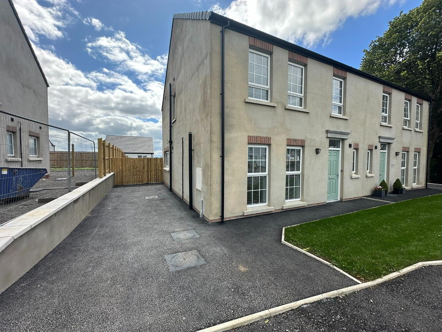 11 Abbey Grange 19 of 19