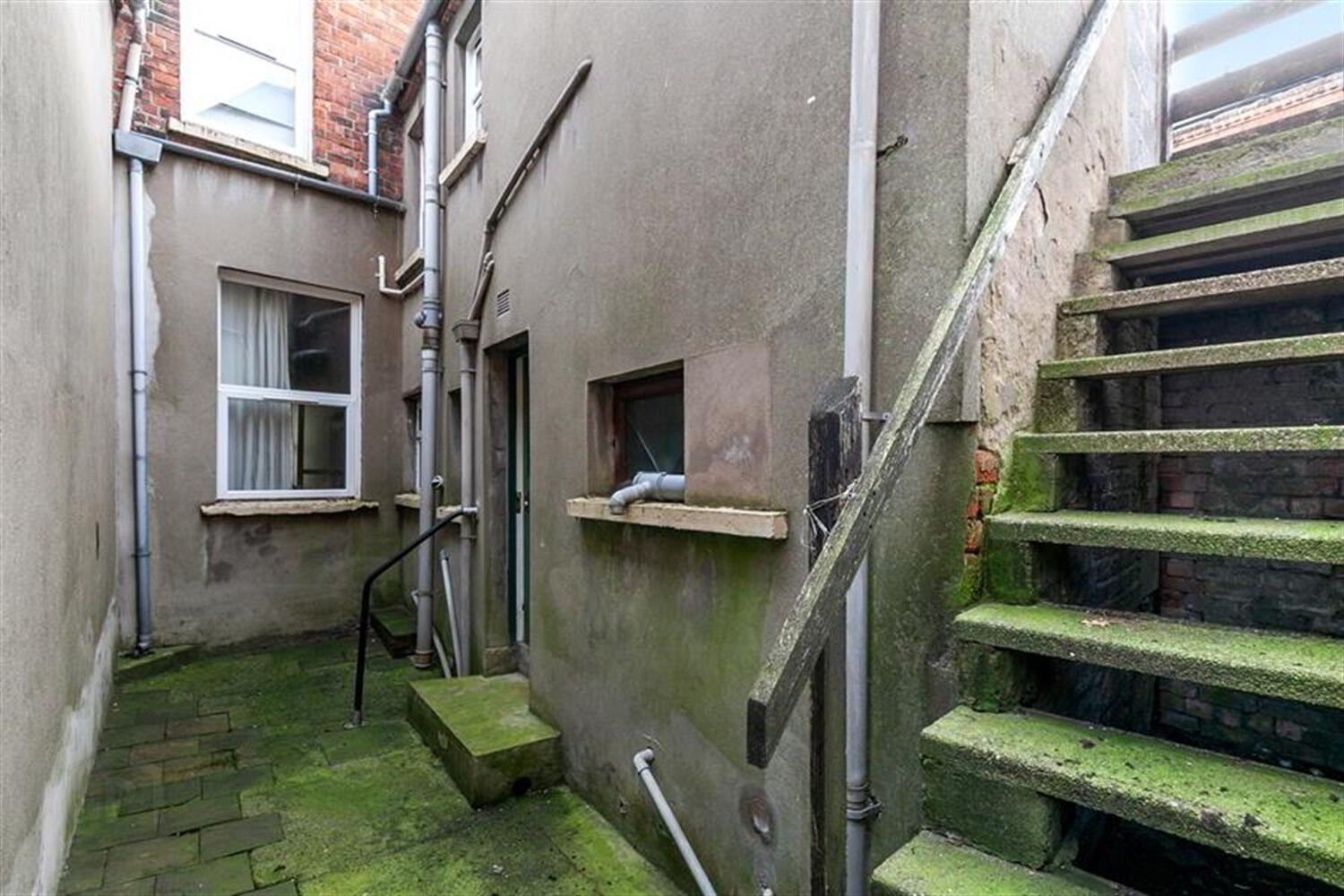 Apt 2, 27 Wolseley Street 14 of 14