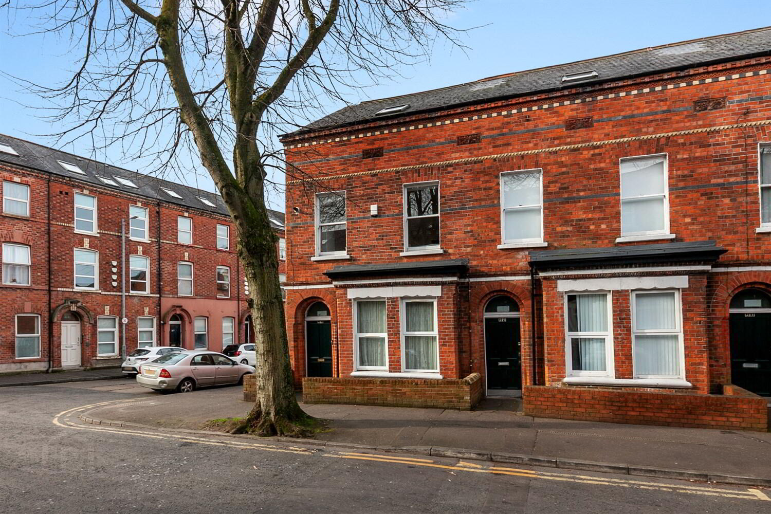 Apt 2, 27 Wolseley Street 1 of 14