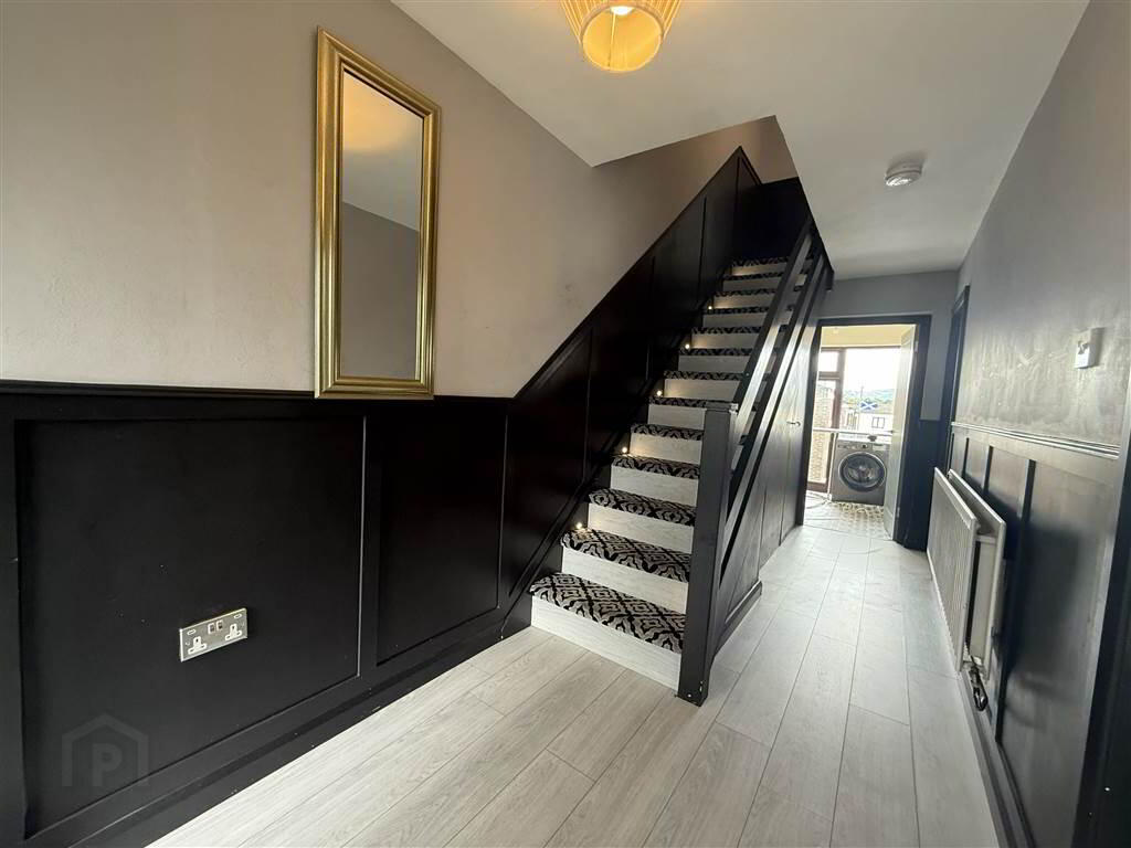 51 Hillhall Park 2 of 9