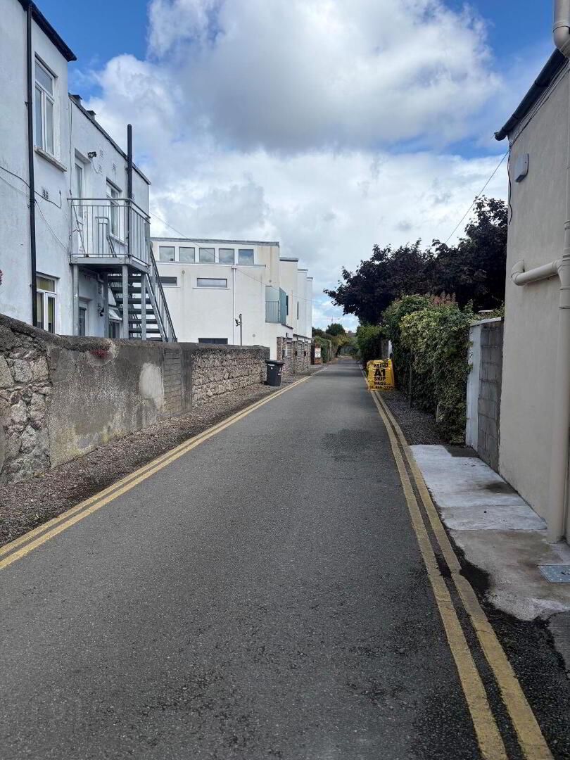 Newbridge Mews 10 of 10