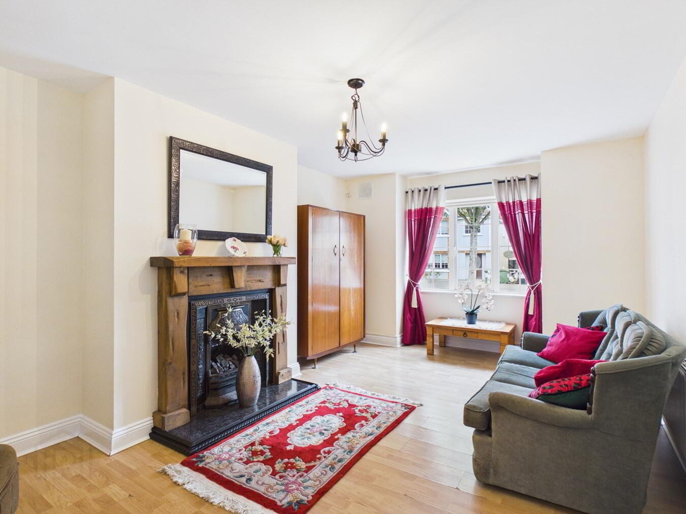 17 Briot Walk 3 of 25