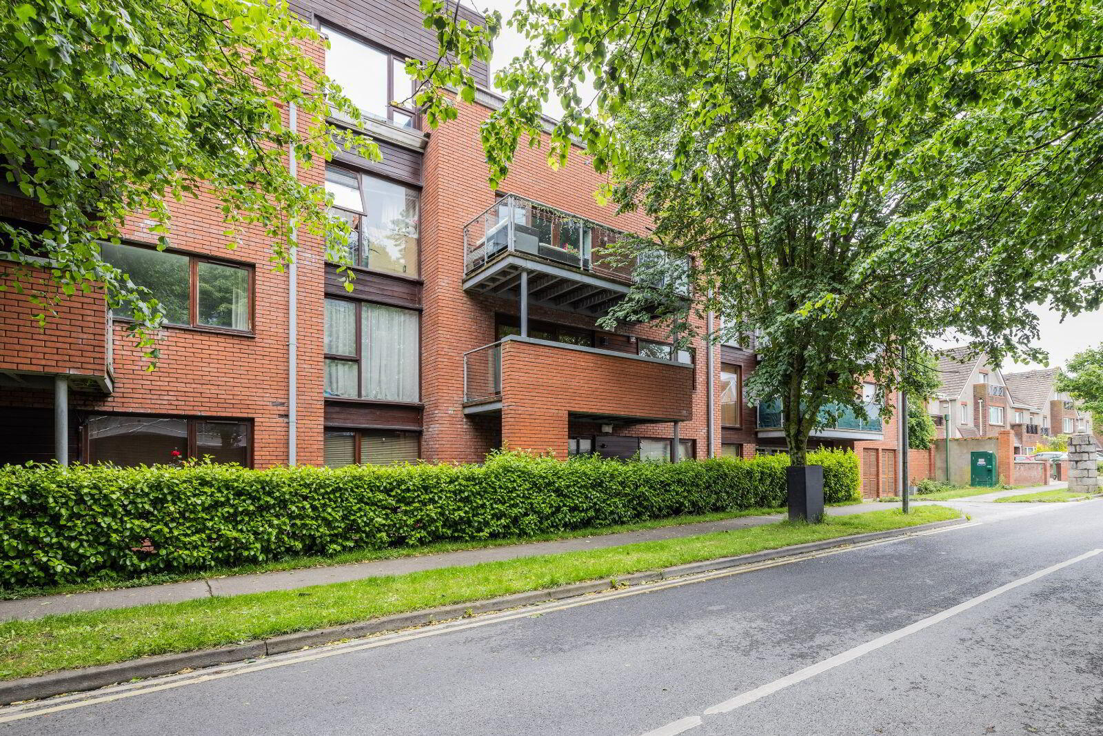Apt, 11 Grattan Lodge Apartments 25 of 26