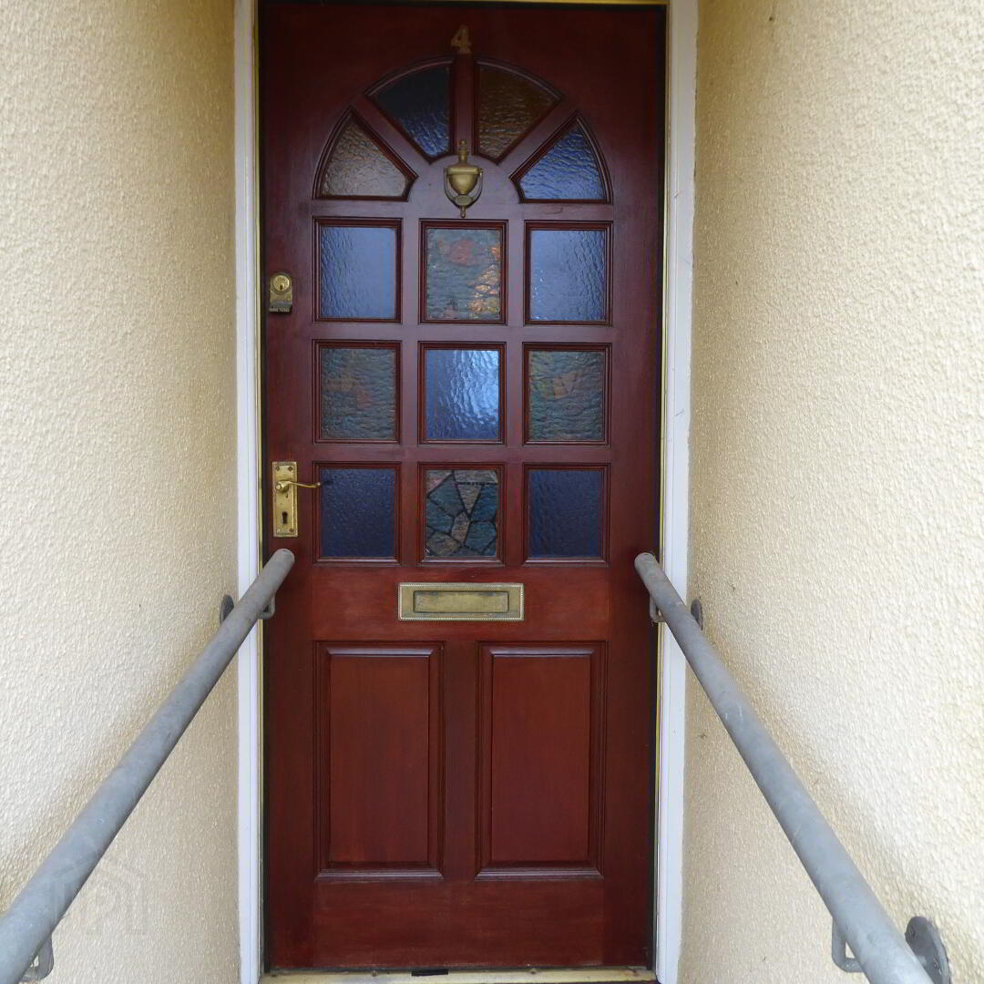 4 Ecclesgrove 2 of 11