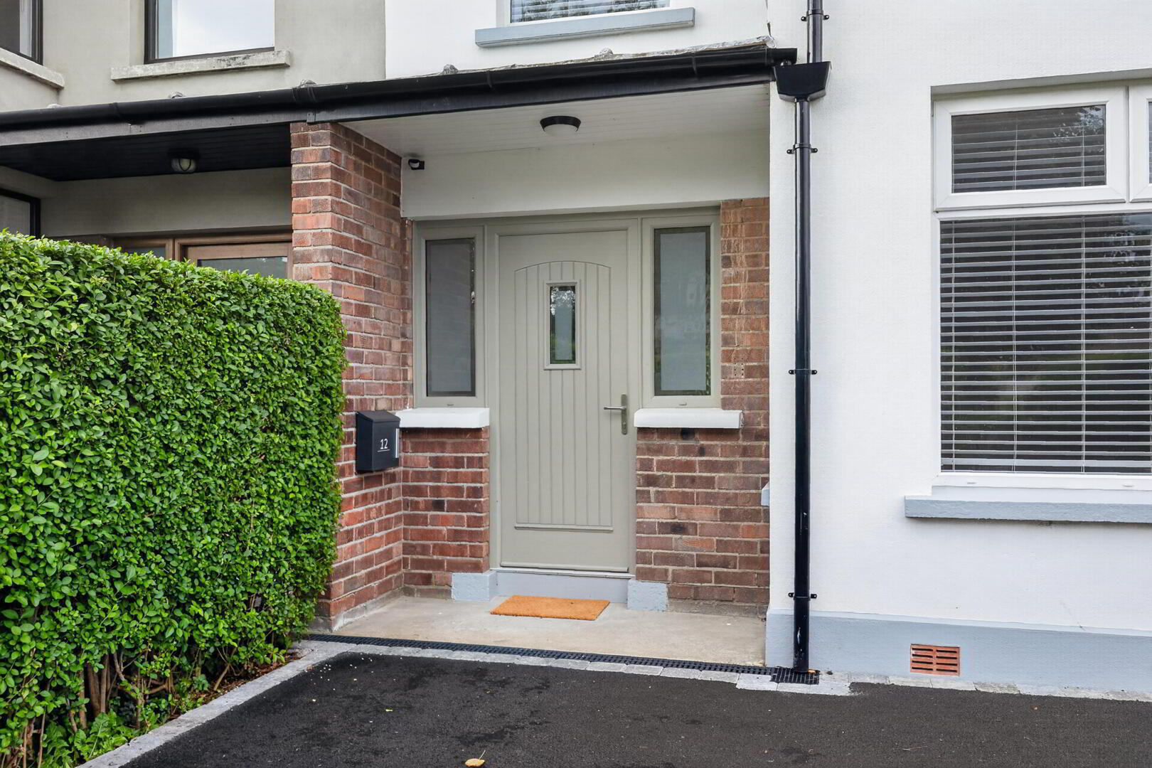 12 Godfrey Avenue 2 of 25