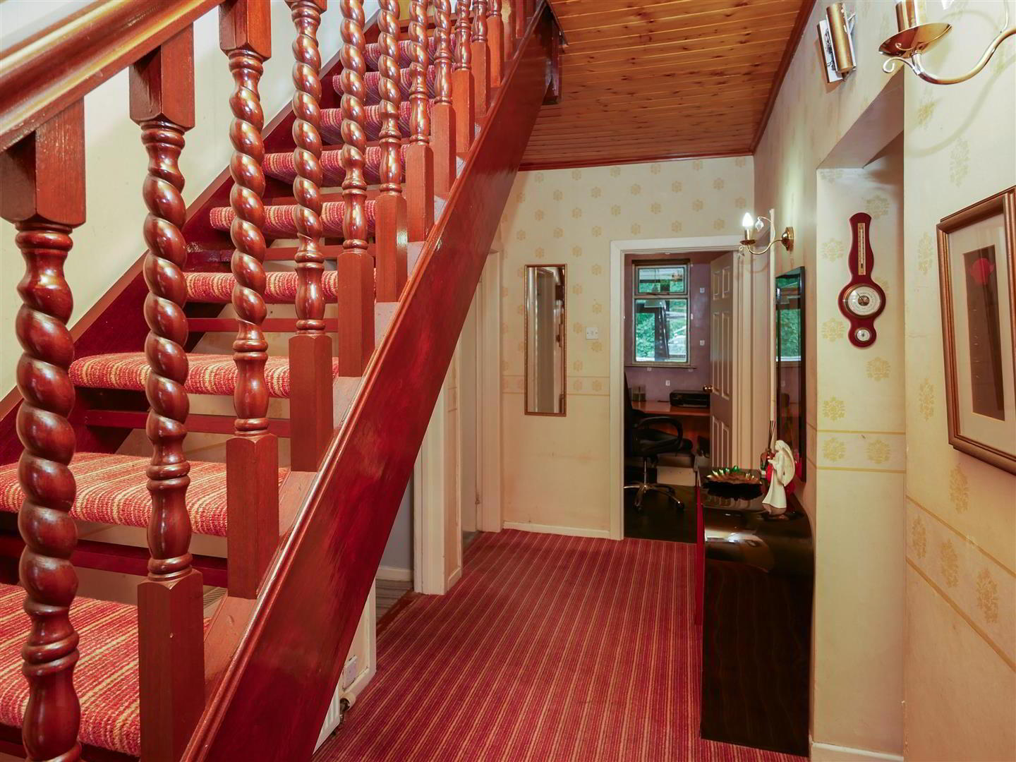 5 Glenhugh Park 3 of 16