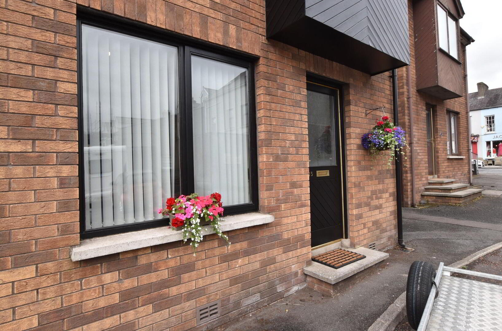 15 Tanners Court 3 of 21