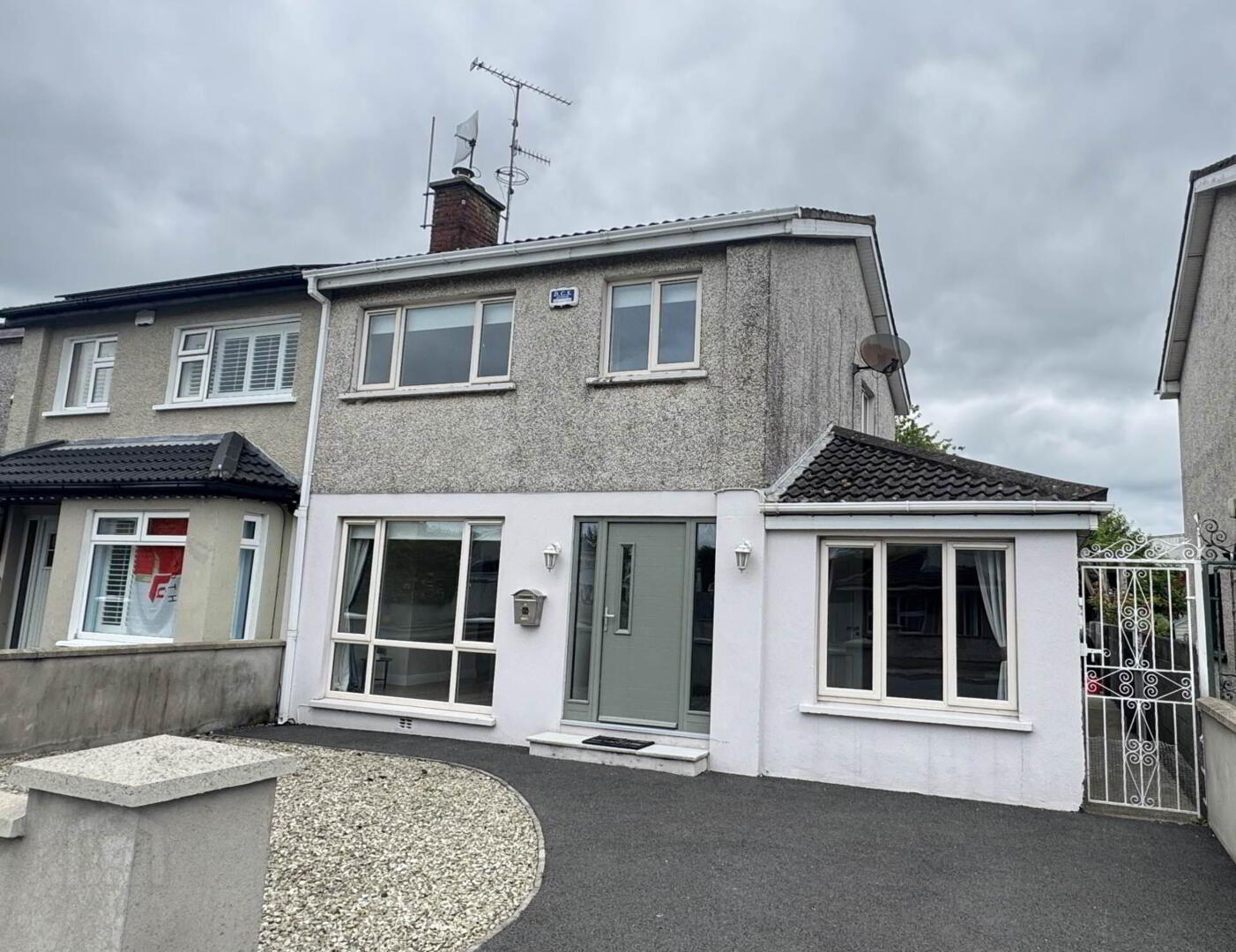 6 Hazelwood Avenue 1 of 15