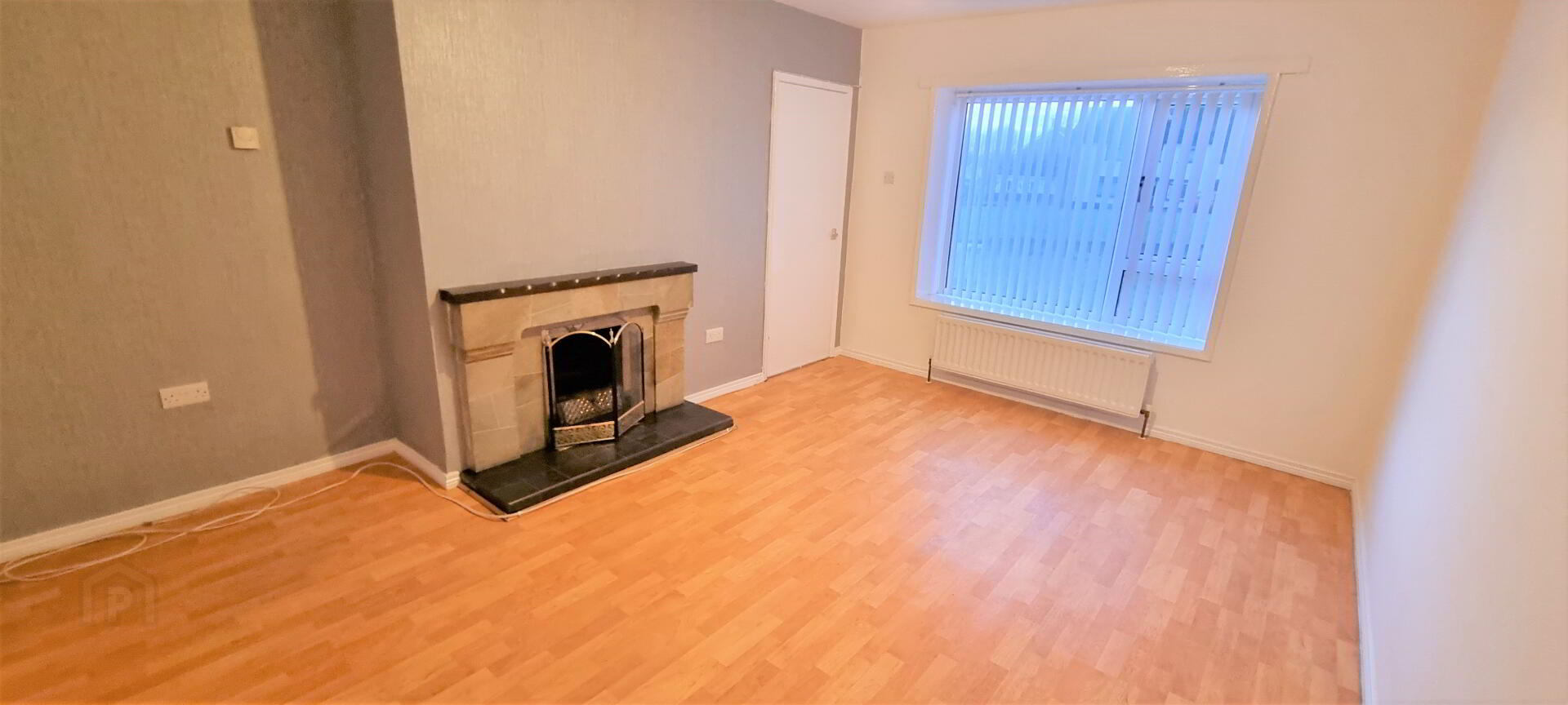 93 Hawthorn Way 2 of 9