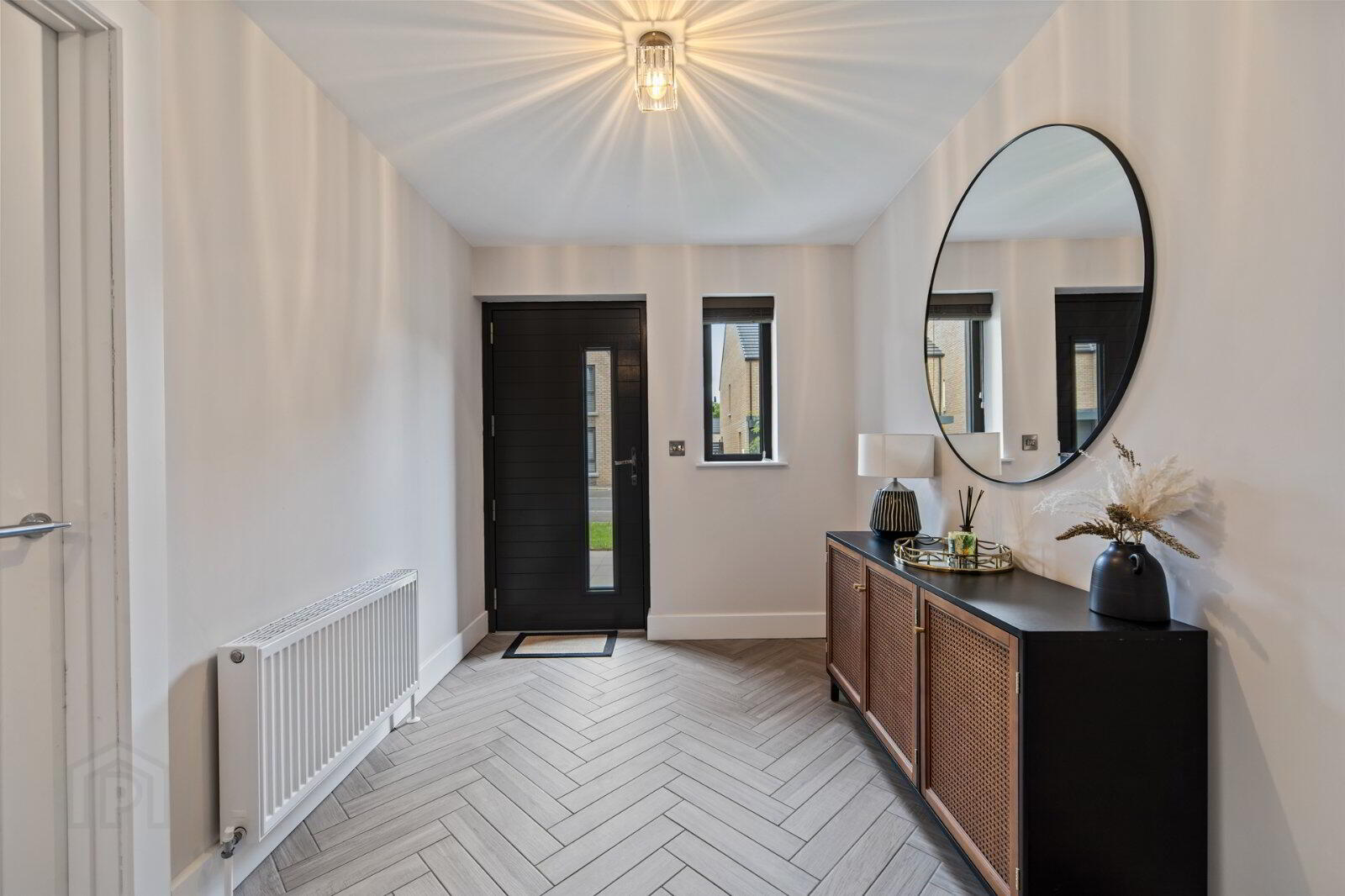 24 Moira Gate 2 of 32